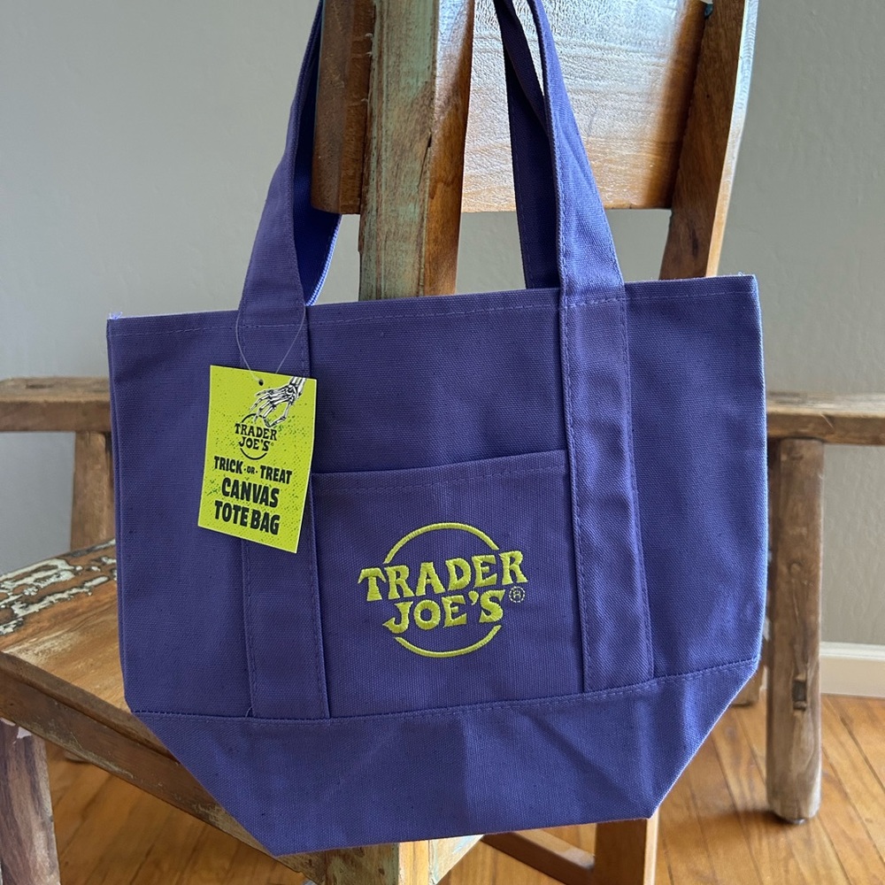 Trader’s joes Trick or Treat Canvas tote bag New with tags!